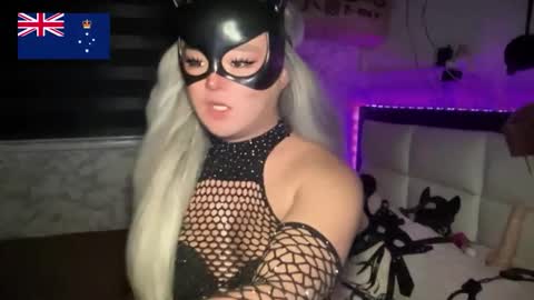 Snapshot of miss_antonette_xxx chatting on 05-19-26, 10:27 Call me Miss Antonette online show from 05-19-26, 10:27