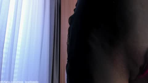 Snapshot of miss_boobtastic chatting on 07-31-26, 10:47 Ivy online show from 07-31-26, 10:47