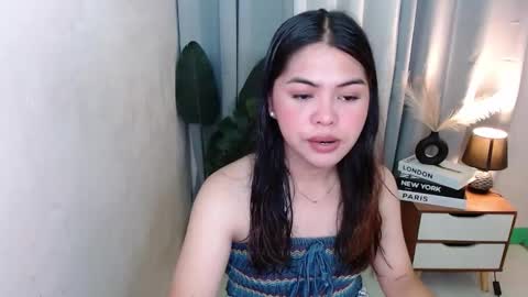 Snapshot of miss_briella chatting on 09-21-25, 01:57 Briella online show from 09-21-25, 01:57