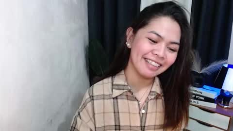 Snapshot of miss_briella chatting on 12-15-25, 01:21 Briella online show from 12-15-25, 01:21