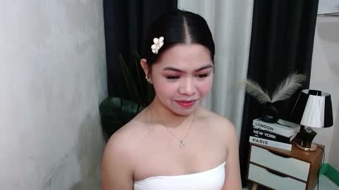 Snapshot of miss_briella chatting on 01-06-26, 04:32 Briella online show from 01-06-26, 04:32