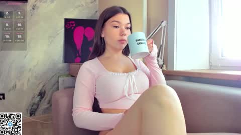 Sandy online show from 09-27-25, 01:43