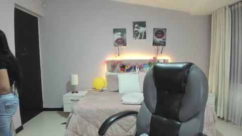 Cataleya online show from 07-17-26, 11:50