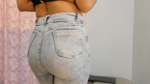 Snapshot of miss_charlotte_ls chatting on 09-26-25, 04:22 miss_charlotte_ls online show from 09-26-25, 04:22
