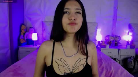 Snapshot of miss_dakota26 chatting on 10-28-25, 10:12 Dakota online show from 10-28-25, 10:12