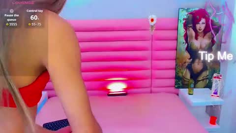 Snapshot of miss_dania chatting on 10-20-25, 05:08 DANIA online show from 10-20-25, 05:08