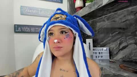 Snapshot of miss_danika chatting on 10-30-25, 11:00 Danika online show from 10-30-25, 11:00