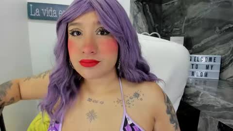 Snapshot of miss_danika chatting on 01-13-26, 11:04 Danika online show from 01-13-26, 11:04