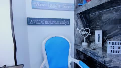 Snapshot of miss_danika chatting on 01-14-26, 11:05 Danika online show from 01-14-26, 11:05