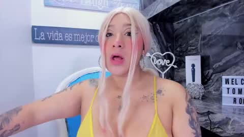 Snapshot of miss_danika chatting on 01-16-26, 11:03 Danika online show from 01-16-26, 11:03