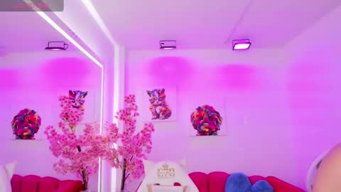 Melanie online show from 02-24-25, 12:05