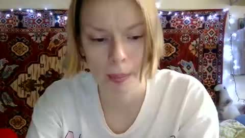 Elis online show from 09-10-25, 10:59