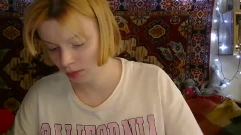 Elis online show from 06-22-26, 10:45