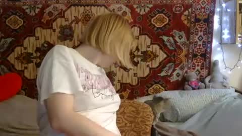 Elis online show from 07-16-26, 11:27