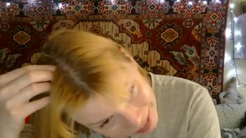 Elis online show from 07-28-26, 12:48