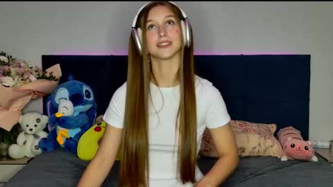 Emily online show from 10-17-25, 05:04