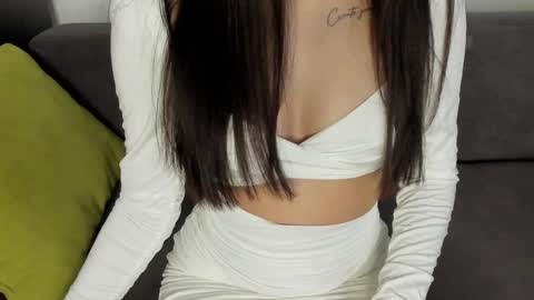 Emily online show from 01-08-25, 04:22