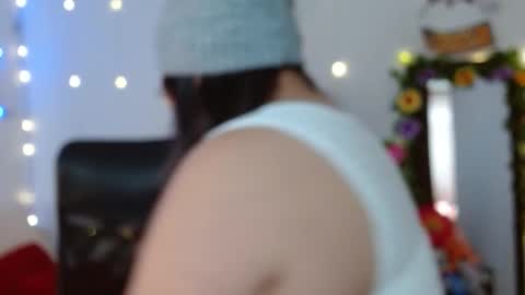 Miss Evoleth online show from 11-24-25, 04:18