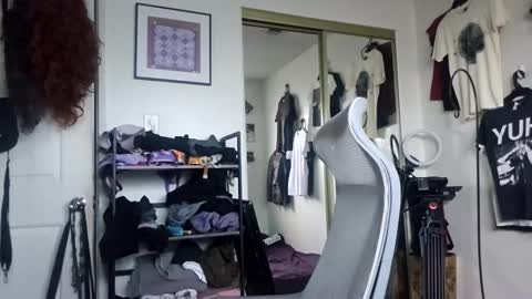 Miss Ivory online show from 02-19-26, 01:01