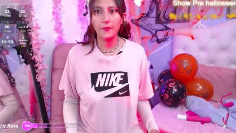 Snapshot of miss_jhelenaa_ chatting on 10-17-25, 11:40 miss_jhelenaa_ online show from 10-17-25, 11:40