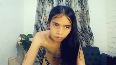 Snapshot of miss_juliex chatting on 03-12-26, 07:36 julie online show from 03-12-26, 07:36