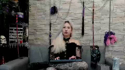 Snapshot of miss_kaz chatting on 06-27-26, 11:32 Kaz online show from 06-27-26, 11:32