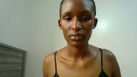 kiki online show from 10-13-25, 07:52