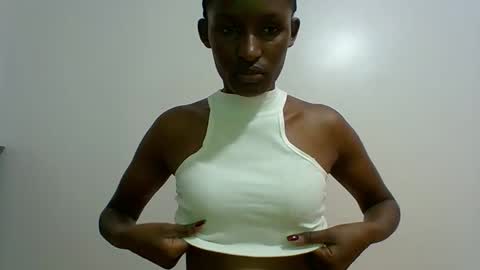 kiki online show from 10-14-25, 08:04