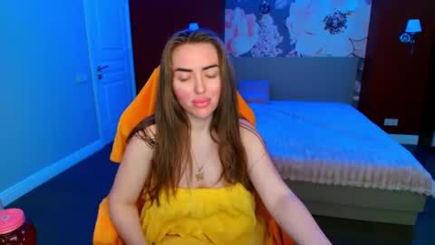 miss_kiten online show from 07-12-26, 09:11