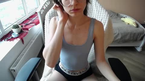 Snapshot of miss_lina_dream chatting on 04-04-26, 10:57 Miss Lina online show from 04-04-26, 10:57