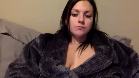 Snapshot of miss_maci_xo chatting on 12-11-24, 11:19 Maci online show from 12-11-24, 11:19