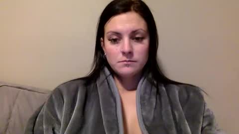 Snapshot of miss_maci_xo chatting on 01-17-25, 06:33 Maci online show from 01-17-25, 06:33