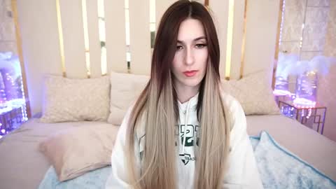 Snapshot of miss_martini chatting on 12-05-24, 10:23   online show from 12-05-24, 10:23