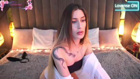 Snapshot of miss_martini chatting on 02-22-25, 05:46   online show from 02-22-25, 05:46
