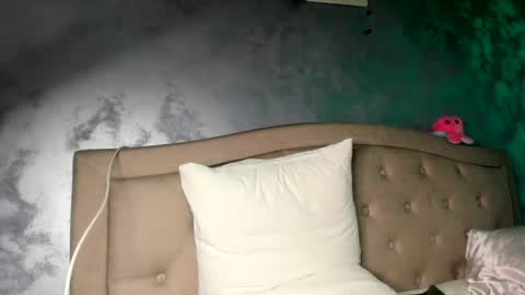 miss_medyson online show from 01-29-25, 06:50