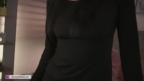 Snapshot of miss_meii chatting on 01-09-26, 10:55 Alejandra online show from 01-09-26, 10:55