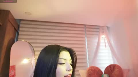 Snapshot of miss_meii chatting on 04-01-26, 10:18 Alejandra online show from 04-01-26, 10:18