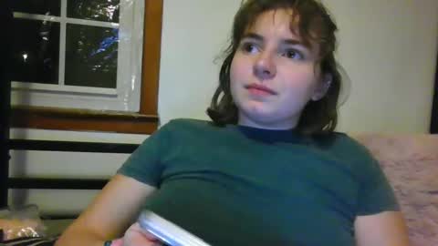 Snapshot of miss_miseryxo chatting on 12-30-24, 12:22 bri online show from 12-30-24, 12:22