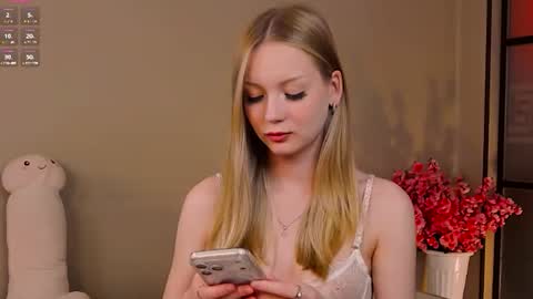 Nicole online show from 07-05-26, 11:12