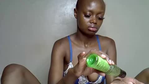 miss_pretty1 online show from 01-15-26, 08:23