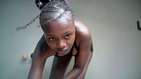 miss_pretty1 online show from 03-18-26, 08:28
