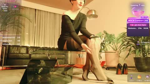 Snapshot of miss_satori_rose chatting on 01-07-25, 04:29 Satori Rose online show from 01-07-25, 04:29