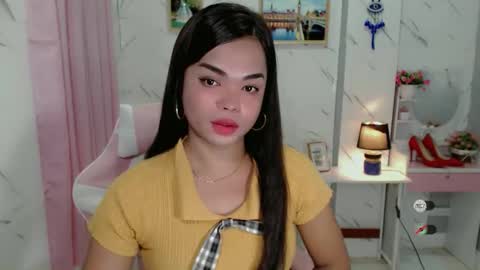 Snapshot of miss_scott chatting on 10-13-25, 04:01 miss_scott online show from 10-13-25, 04:01
