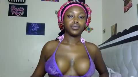miss_sexyyy online show from 04-10-26, 01:11