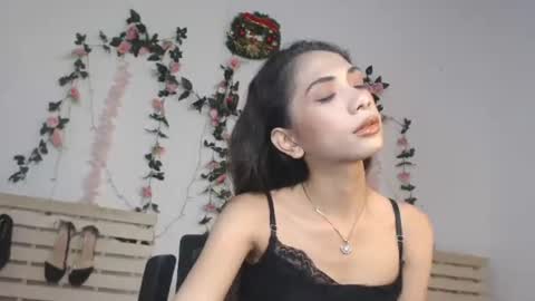 Snapshot of miss_sugar20 chatting on 11-15-25, 10:37 IM SUGAR online show from 11-15-25, 10:37