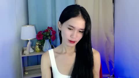 Snapshot of miss_sunshinex chatting on 02-03-25, 05:29 Shine online show from 02-03-25, 05:29