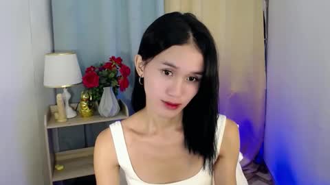 Snapshot of miss_sunshinex chatting on 02-05-25, 10:30 Shine online show from 02-05-25, 10:30