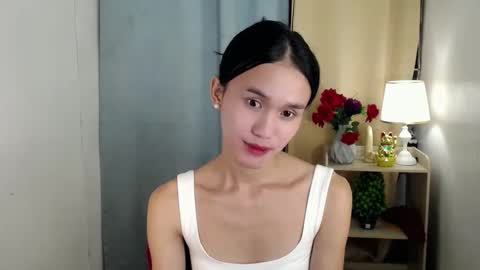 Snapshot of miss_sunshinex chatting on 02-13-25, 10:02 Shine online show from 02-13-25, 10:02