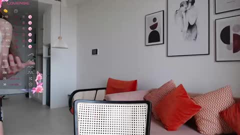 Snapshot of miss_sweetbb chatting on 02-28-25, 02:53 Bella online show from 02-28-25, 02:53