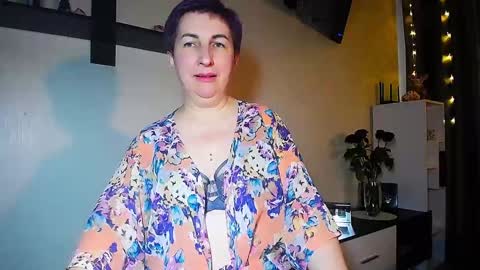 Snapshot of miss_tasha_kom chatting on 02-06-25, 12:16 miss_tasha_kom online show from 02-06-25, 12:16